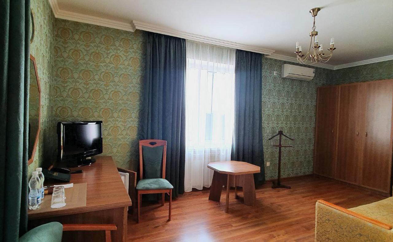 Готель Гермес В Трускавці - Проживання Харчування Оздоровлення Truskavets Exterior photo